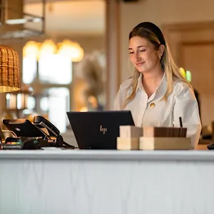 https://grand-copenhagen.copenhagenhotelselect.com