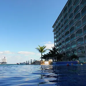 https://el-cantil-condo-resort.quintano-roohotels.com